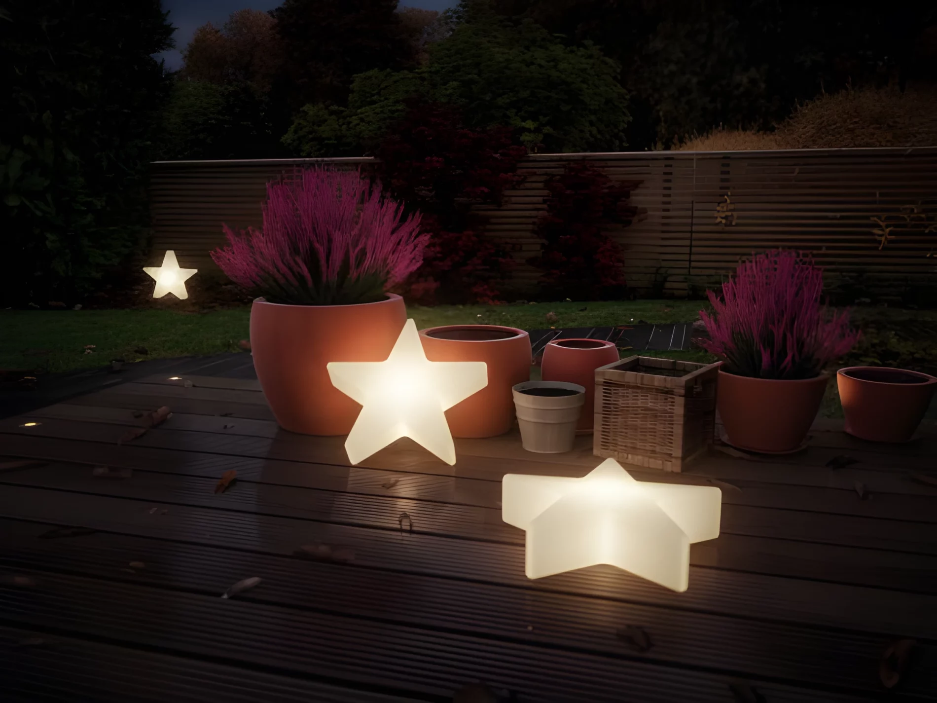 Lampa ogrodowa Star do ozdoby tarasu