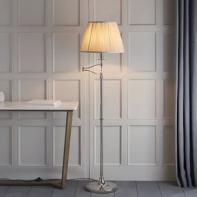 Lampa podłogowa Stanford do salonu i sypialni