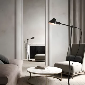 Lampa podłogowa Stay do gabinetu