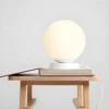 Lampa stołowa Ball do sypialni