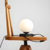 Lampa stołowa Ball na stolik w salonie
