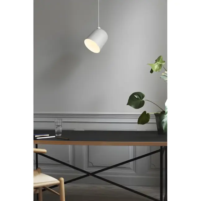Lampa wisząca Angle nad stół w jadalni