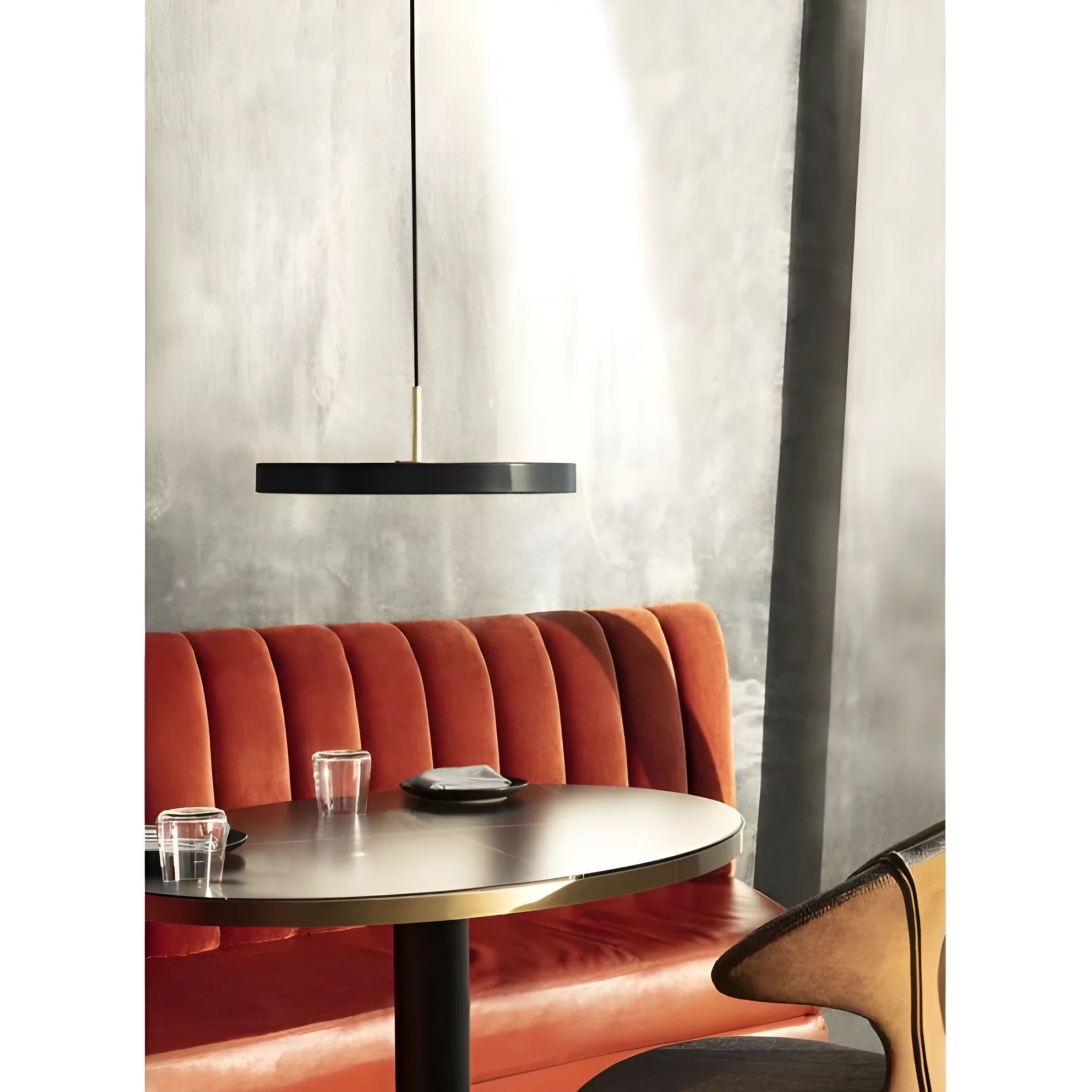 Lampa wisząca Asteria nad okrągły stół