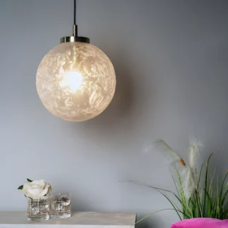 Lampa wisząca Avari do pokoju dziennego