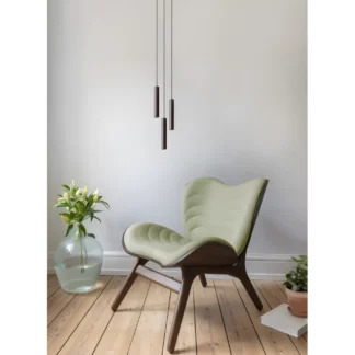 Lampa wisząca Chimes Cluster nad fotel w salonie