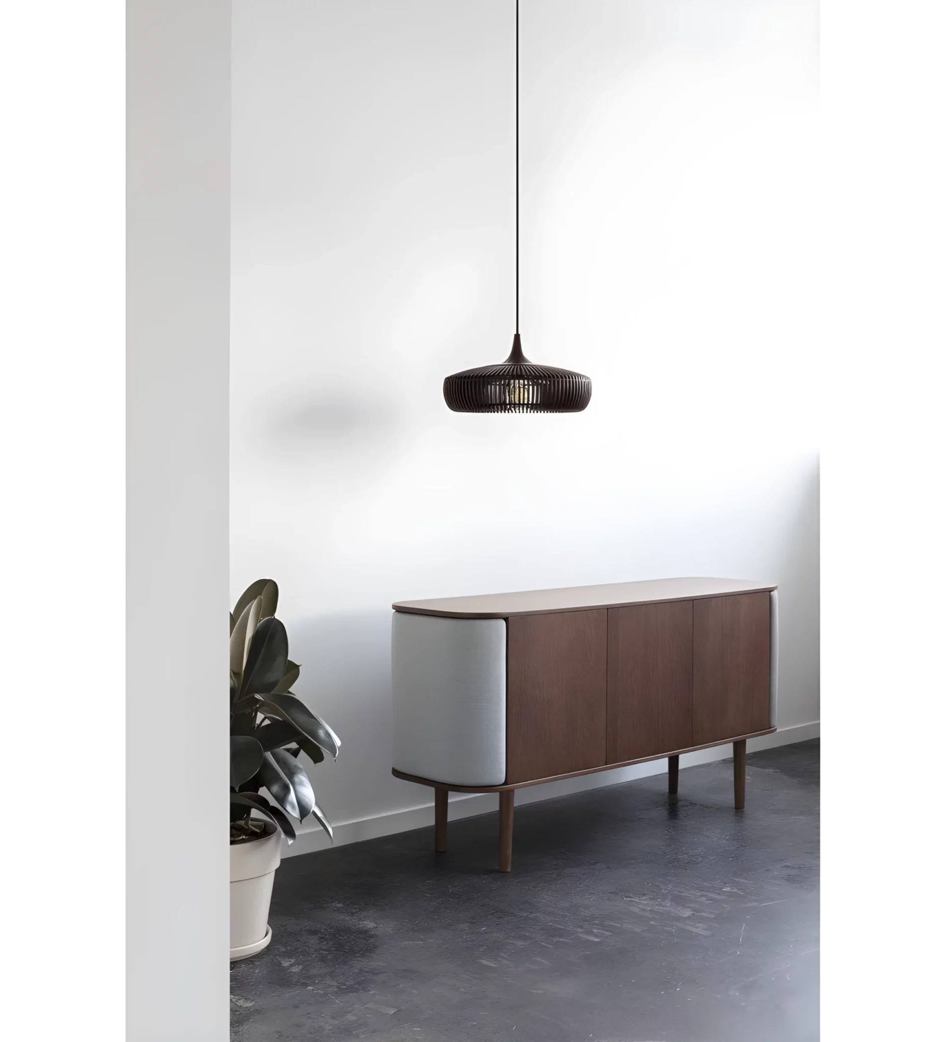 Lampa wisząca Clava Dine Wood nad komodę w sypialni