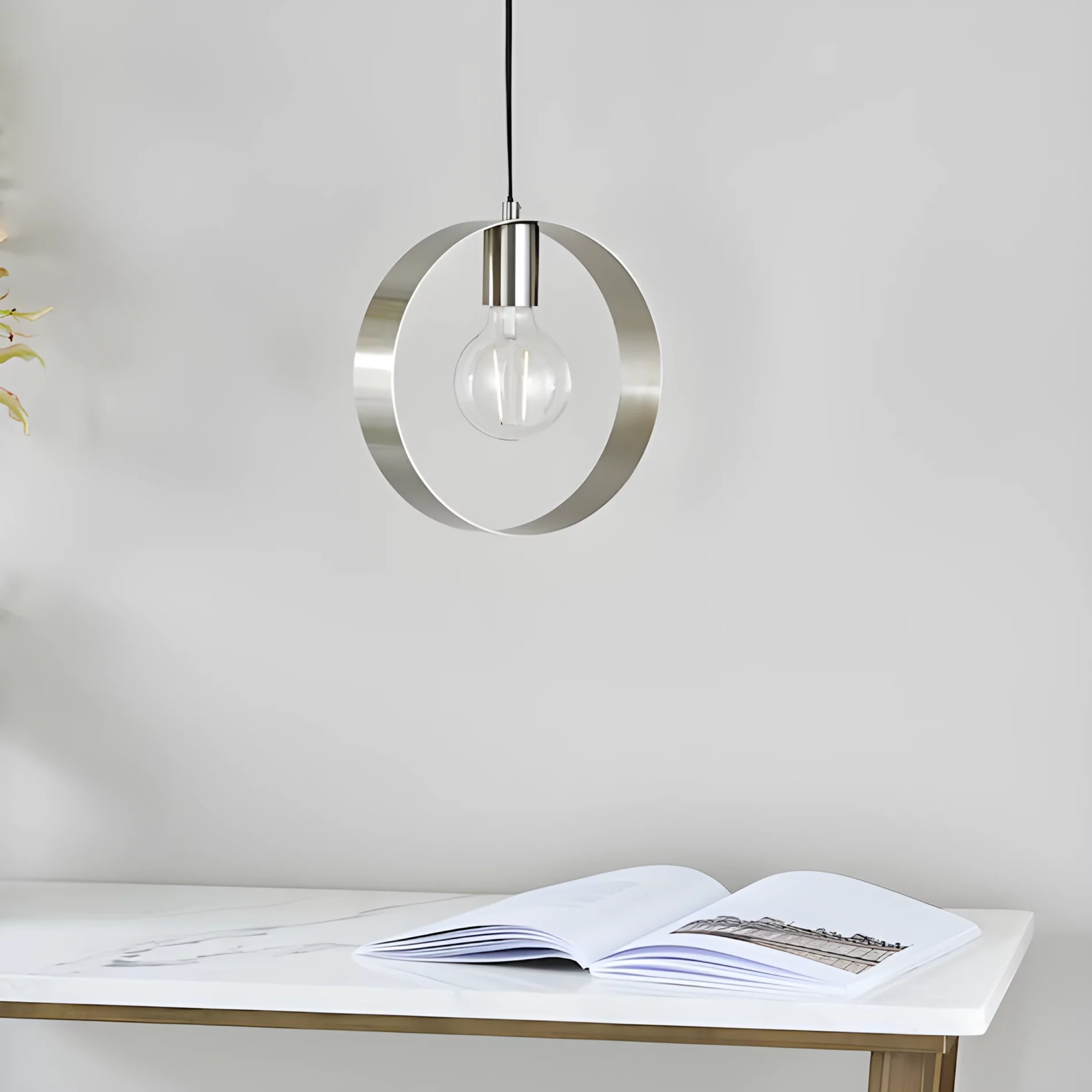 Lampa wisząca Hoop do stylowej sypialni i salonu