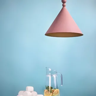 Lampa wisząca Konko jako doświetlenie blatu kuchennego