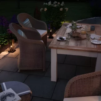 Latarnia ogrodowa Plug&Shine na piękny taras