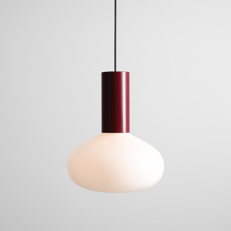 Lampa wisząca Flo Ruby 26 z mlecznym, dmuchanym kloszem E14