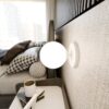 Kinkiet Bior biały z mleczną szklaną kulą E14 10W IP20