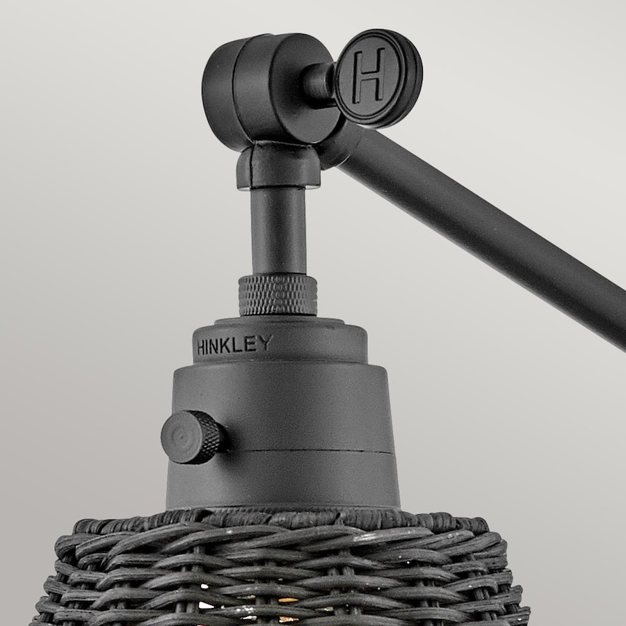 Czarny kinkiet Arti z rattanowym kloszem i regulowanym ramieniem E27 60W IP20