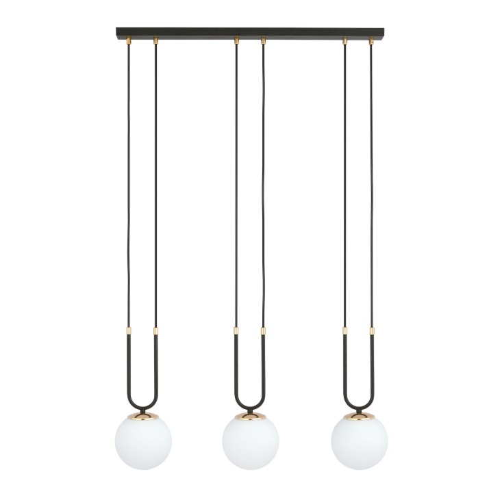 Nowoczesna lampa wisząca Glam 3 z trzema mlecznymi kloszami na dekoracyjnym łuku