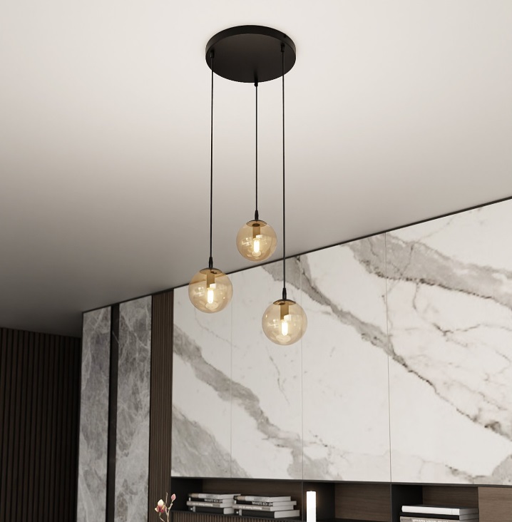 Lampa wisząca Cosmo Premium 3 z trzema beżowymi szklanymi kloszami