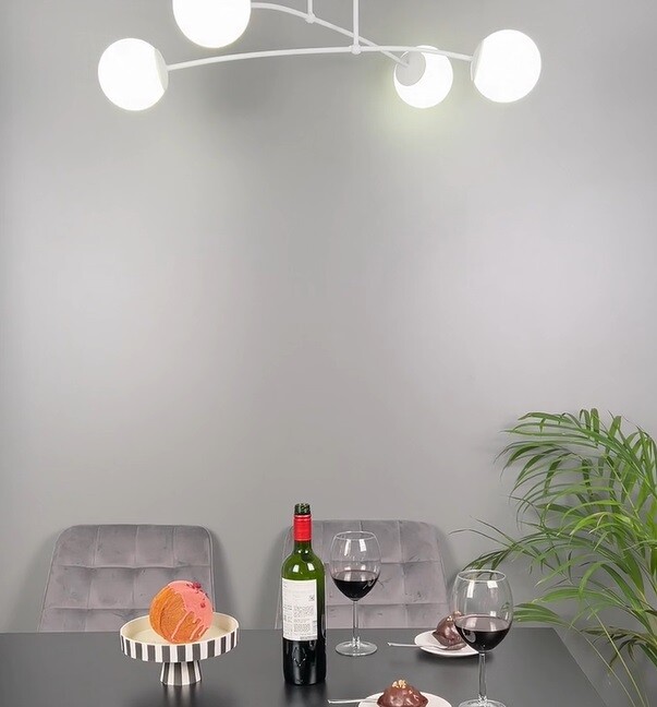 Lampa sufitowa Pregos 4 biała z 4 kloszami E14 idealna do niskich wnętrz