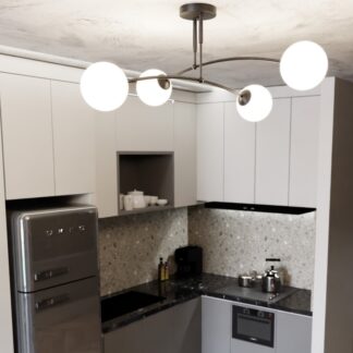 Czarna lampa sufitowa Pregos 4 E14 – kompaktowa do niskich pomieszczeń