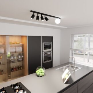 Lampa sufitowa Baster 5 z białą kulą i czterema regulowanymi reflektorami