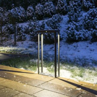 Słupek solarny LED Arma 50 antracyt – z czujnikiem ruchu i wysoką odpornością IP54