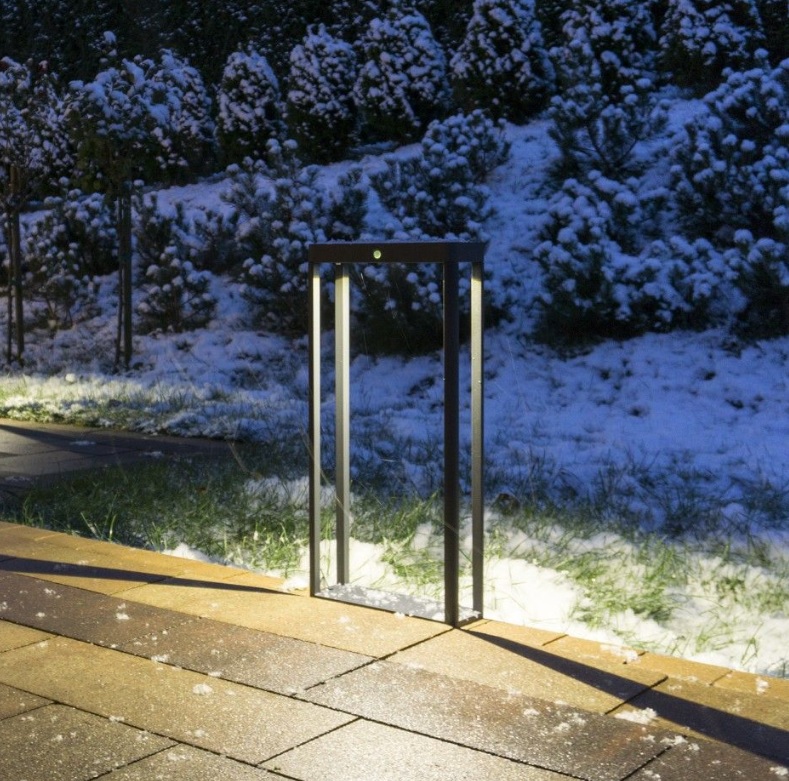 Słupek solarny LED Arma 50 antracyt – z czujnikiem ruchu i wysoką odpornością IP54