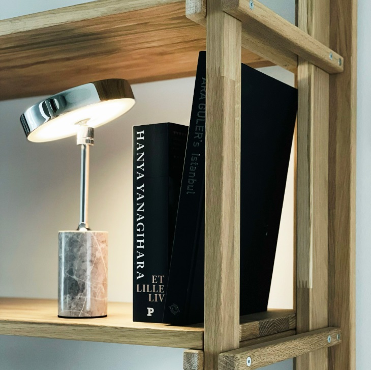 Marmurowa lampka stołowa Starlight LED z akumulatorem USB