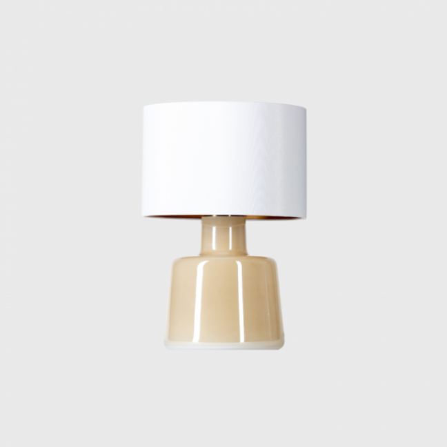 Lampa stołowa Santana Amber 4concepts z białym abażurem i bursztynowym szkłem