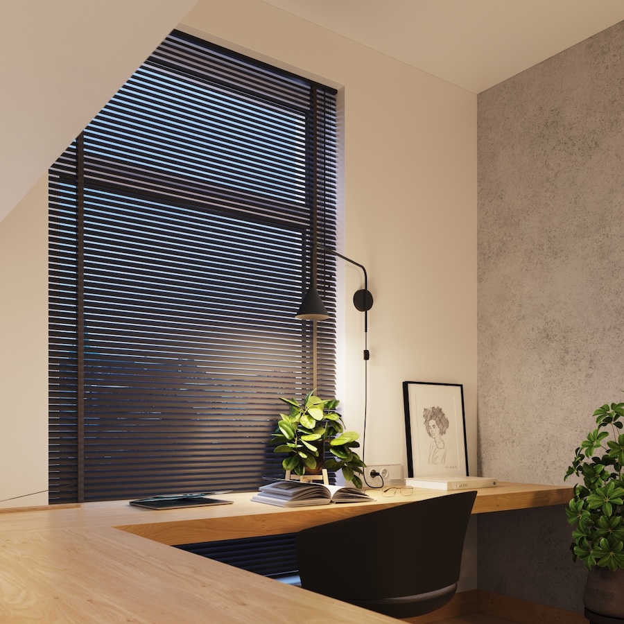 Czarny kinkiet Nox z regulowanym ramieniem i stożkowym kloszem Sollux