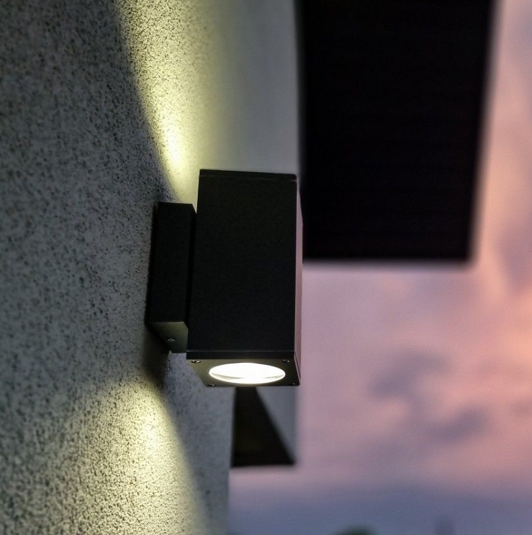 Kinkiet zewnętrzny Adela Midi antracyt IP54 z podwójnym światłem góra–dół