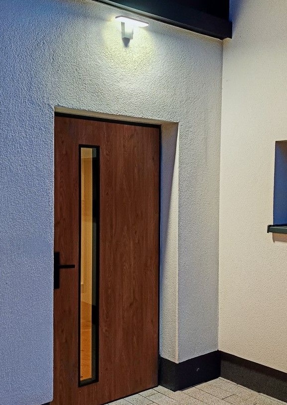 Kinkiet zewnętrzny LED Fler 10W 720lm 4000K IP54 płaski klosz