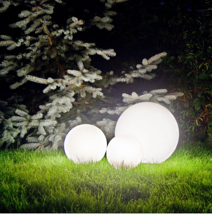 Kula ogrodowa G200 IP44 z mlecznego PMMA E27 20W