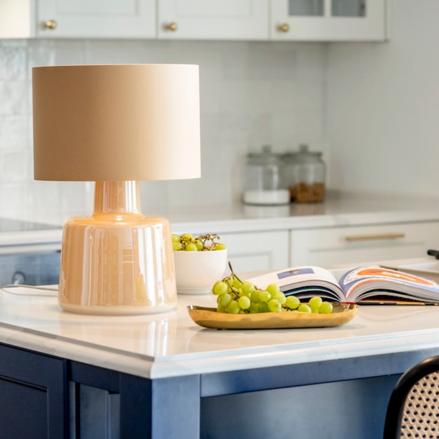 Lampa stołowa 4concepts Santana Honey z bursztynowego szkła E27 IP20