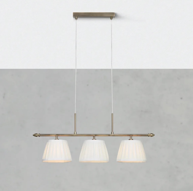 Lampa wisząca Oxford 3‑płomienna w kolorze antycznego mosiądzu z białymi abażurami