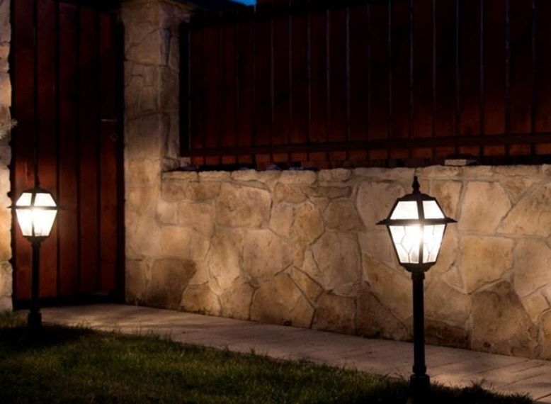 Lampa ogrodowa stojąca Witraż 80 cm czarna IP43 E27