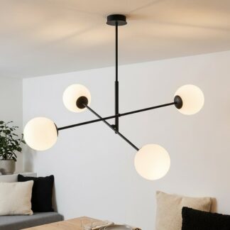 Czarny żyrandol Linear 4 z białymi szklanymi kulami E14