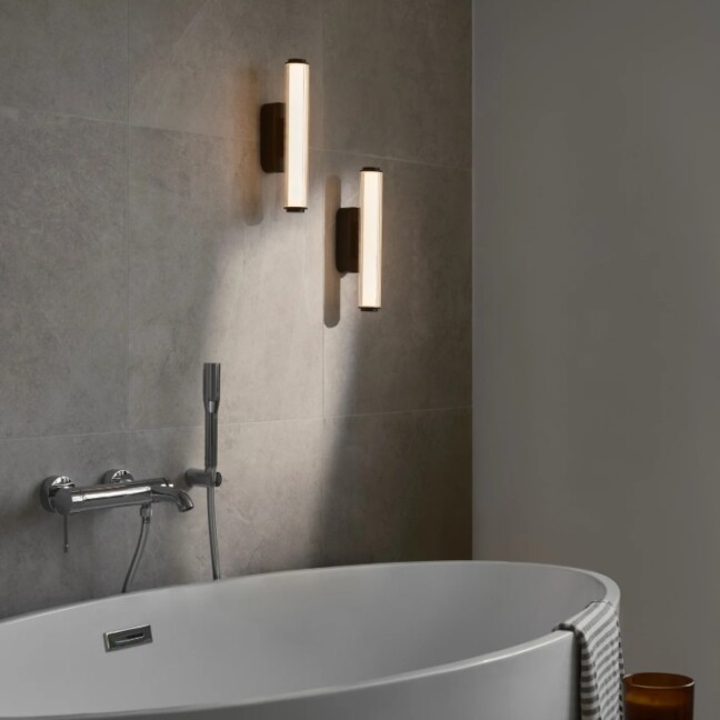 Kinkiet łazienkowy LED Virelle 32 czarny 8W 3000–4000K IP44
