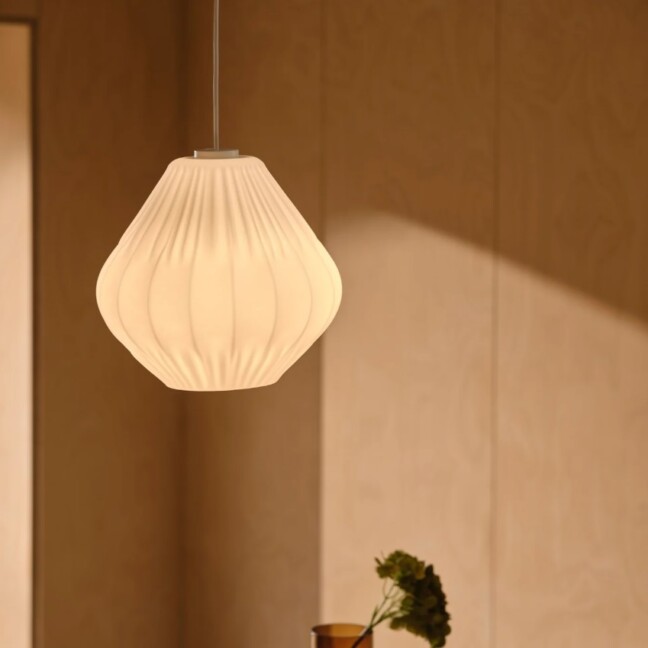 Lampa wisząca Maluca z mlecznego, plisowanego szkła opalowego - Nordlux