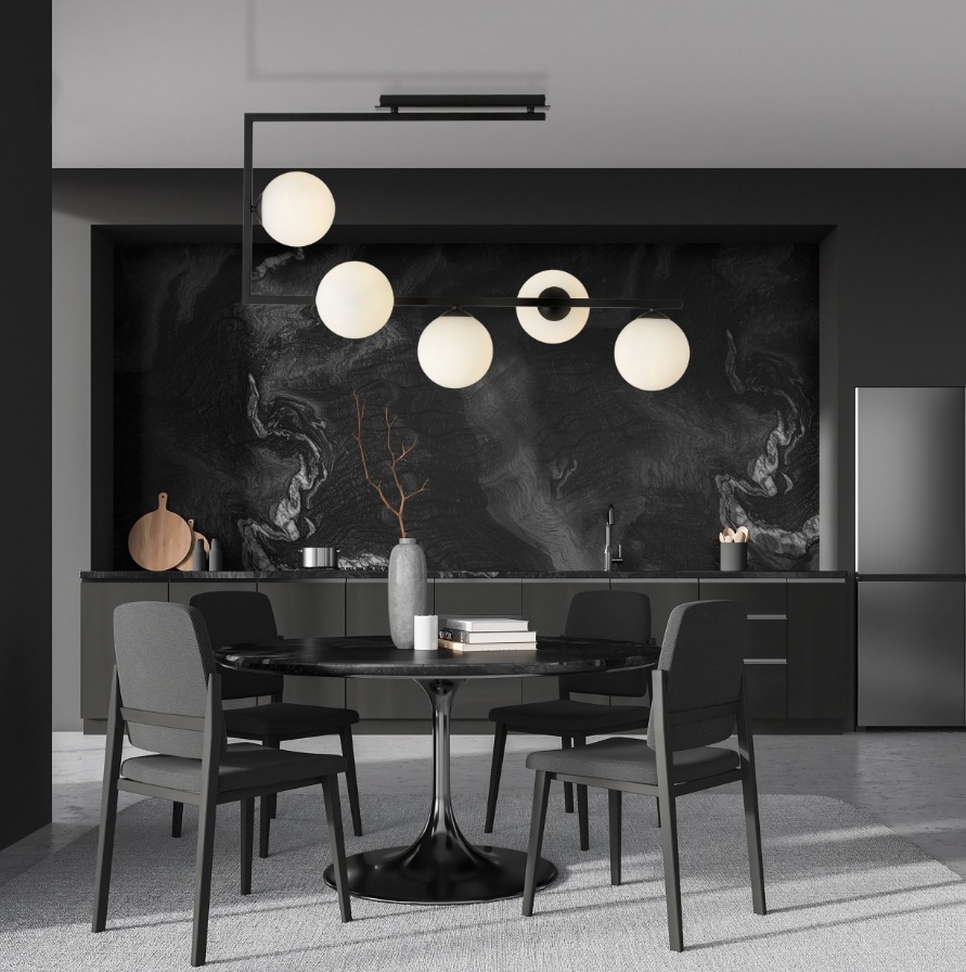 Czarna lampa sufitowa Soma 5 z pięcioma mlecznymi kloszami