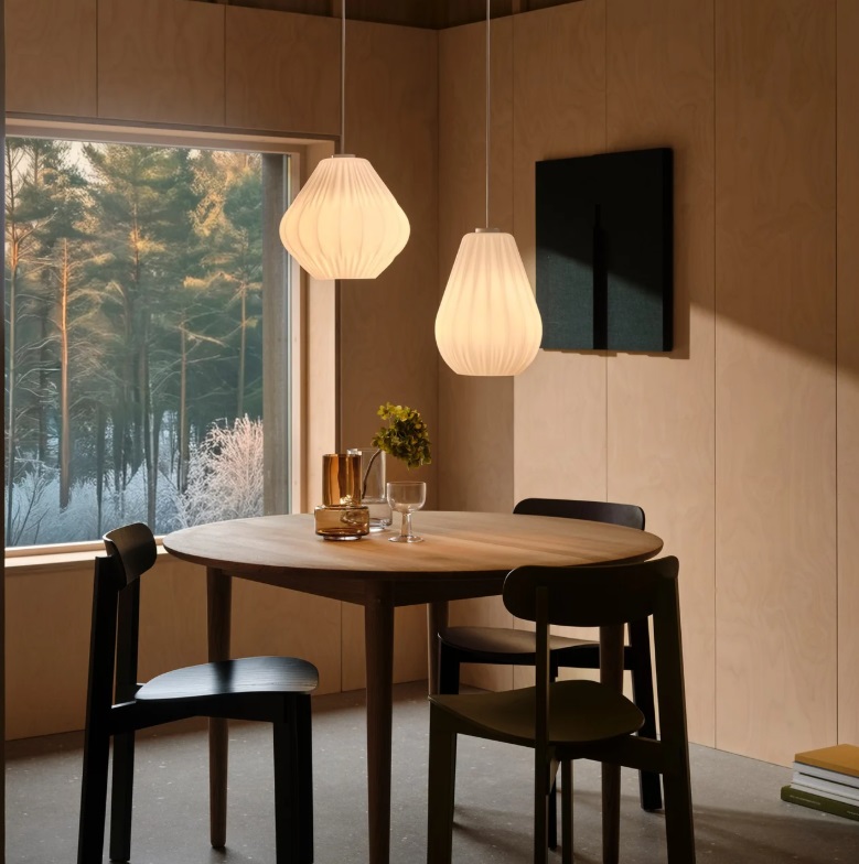 Lampa wisząca Maluca z mlecznego, plisowanego szkła opalowego - Nordlux
