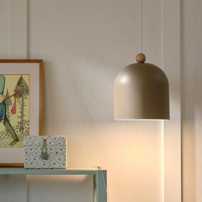 Lampa wisząca Gaston z drewnianą kulką E27 - brązowa
