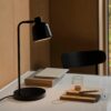 Czarna lampka biurkowa Louella z regulowanym kloszem - Nordlux