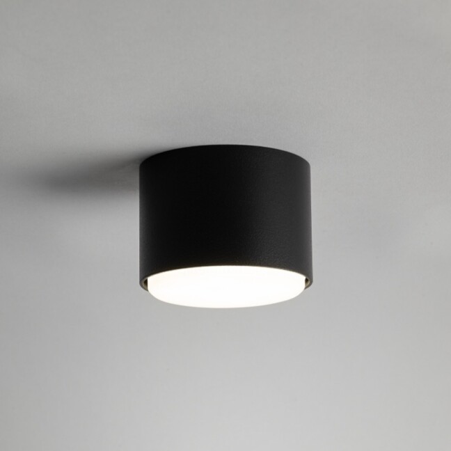 Natynkowa lampa sufitowa Tubo S - czarny spot punktowy do kuchni