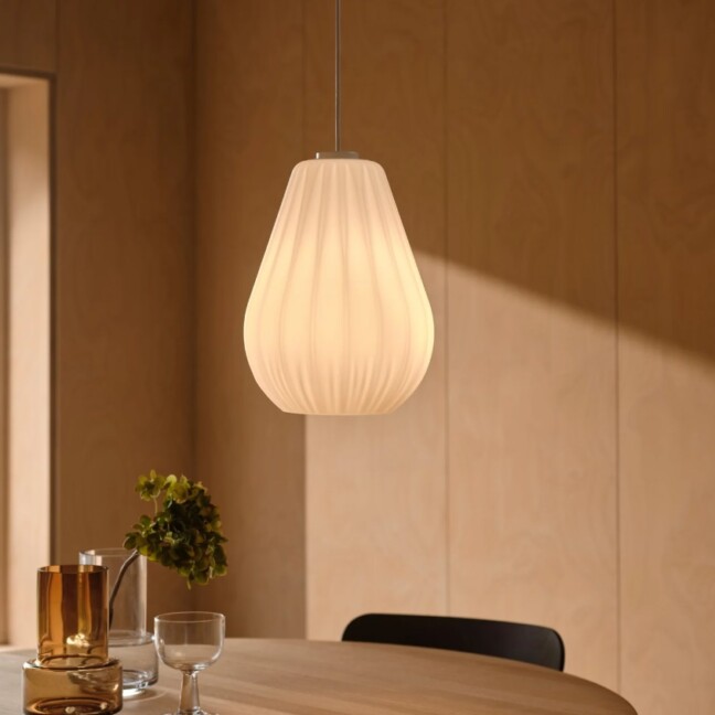 Lampa wisząca Sallino biała z plisowanym szklanym kloszem - Nordlux