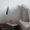 Lampa wisząca Tip 20 chrom stożkowy klosz nad stolik lub szafkę nocną