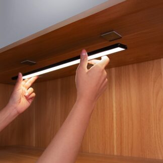 Lampka LED z czujnikiem ruchu A40 czarna na magnes USB-C 2700K