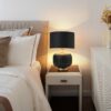 Czarna lampka nocna Tamiza 48 z ceramiczną podstawą i tekstylnym abażurem