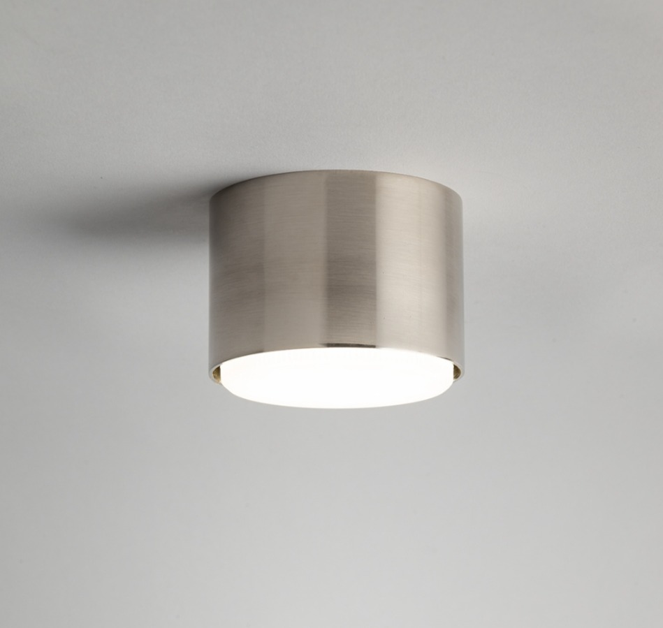 Satynowa lampa sufitowa natynkowa Tubo S – srebrny cylinder