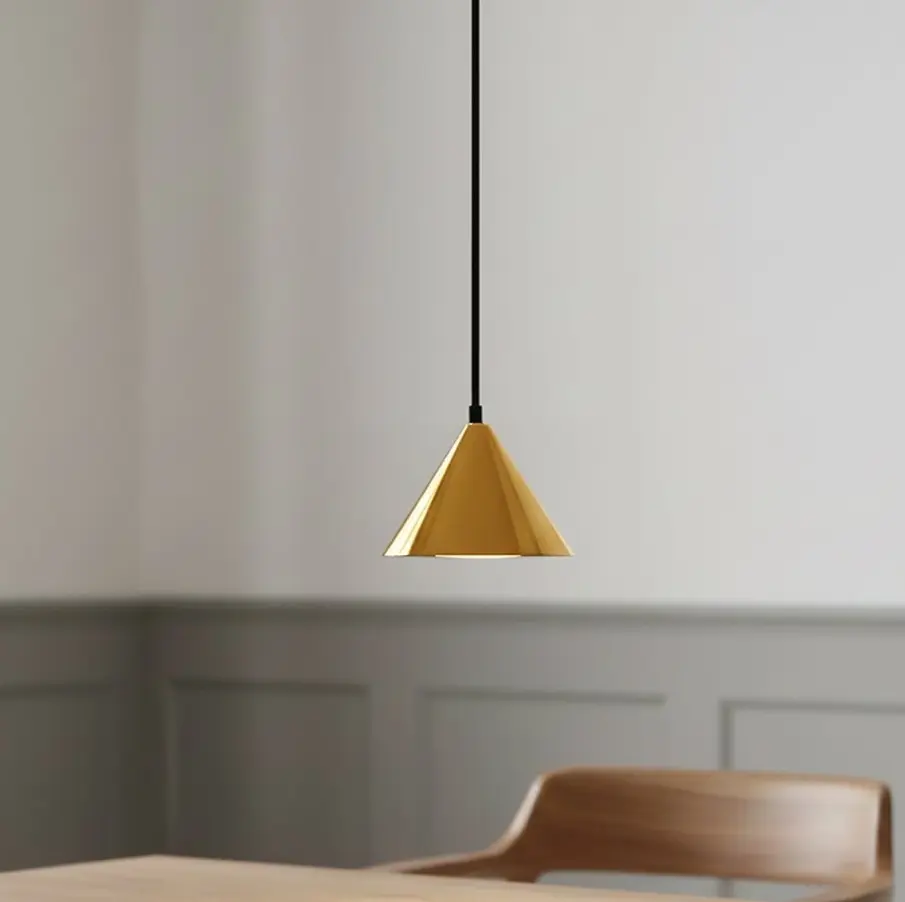 Złota lampa wisząca z małym stożkowym kloszem - Emibig Elit